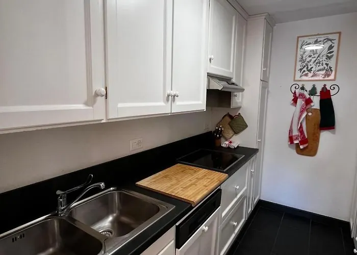 Apartamento Chesa Saura-la Punt By Interhome *